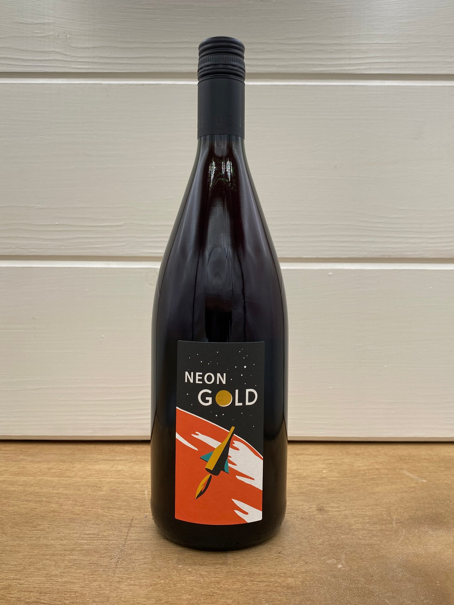 Leon Gold 'Neon Gold' Red 1L 2024